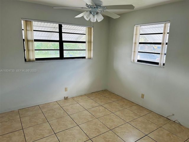 521 SW 9th St 1, Hallandale Beach, FL 33009