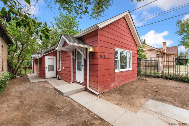 2510 MAXWELL AVE, Cheyenne, WY 82001