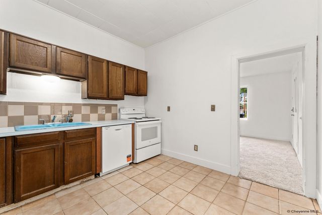 2510 MAXWELL AVE, Cheyenne, WY 82001