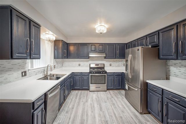 25846 Lord Drive, Chesterfield, MI 48051