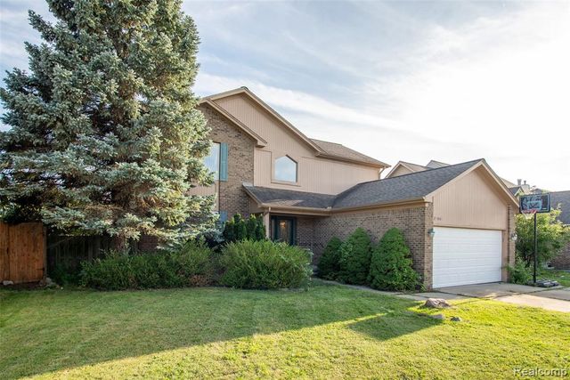 25846 Lord Drive, Chesterfield, MI 48051