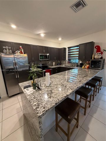 25216 SW 108th Ct, Homestead, FL 33032