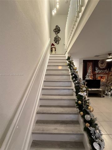 25216 SW 108th Ct, Homestead, FL 33032