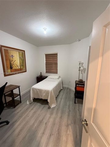 25216 SW 108th Ct, Homestead, FL 33032