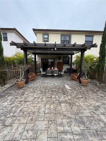 25216 SW 108th Ct, Homestead, FL 33032