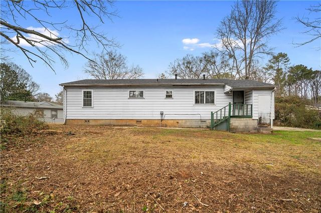 2524 Gordon SE Circle, Smyrna, GA 30080