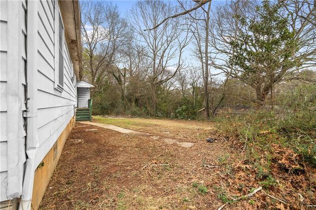 2524 Gordon SE Circle, Smyrna, GA 30080