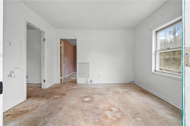 2524 Gordon SE Circle, Smyrna, GA 30080