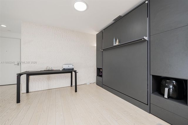 2950 NE 188th St 139, Aventura, FL 33180