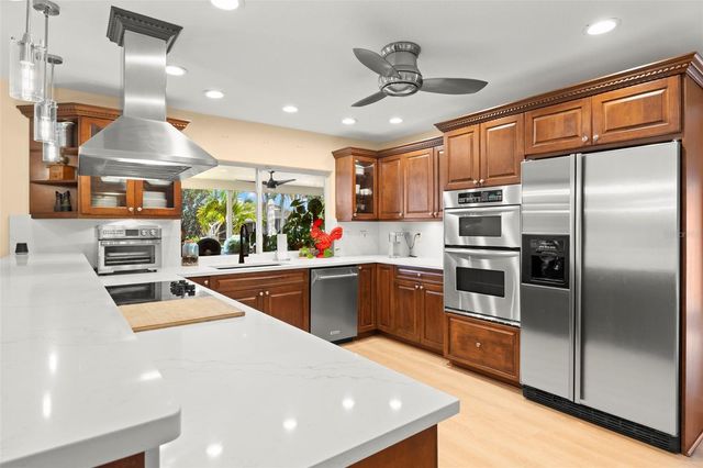 93 S CANAL DRIVE, Palm Harbor, FL 34684