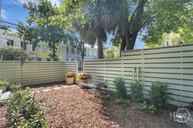 419 E Taylor Street, Savannah, GA 31401