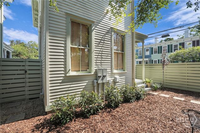 419 E Taylor Street, Savannah, GA 31401