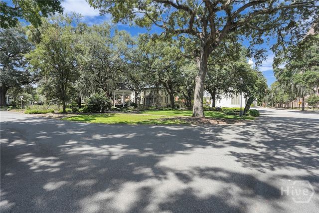419 E Taylor Street, Savannah, GA 31401