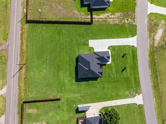 1033 Uplift Drive, Weatherford, TX 76087