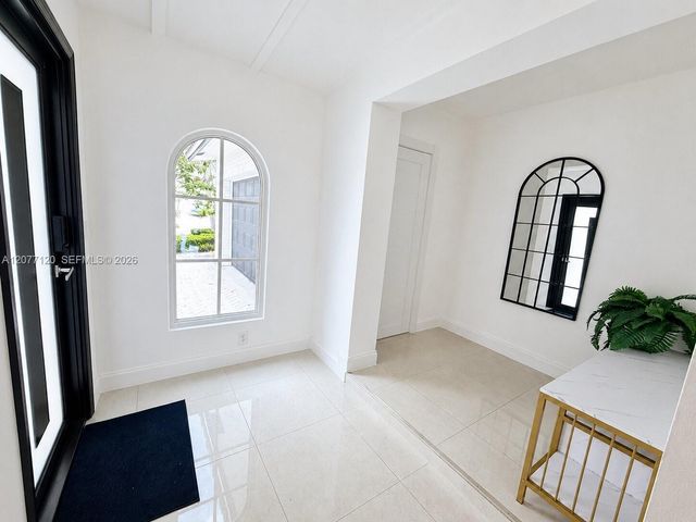 2830 NE 56th Court, Fort Lauderdale, FL 33308