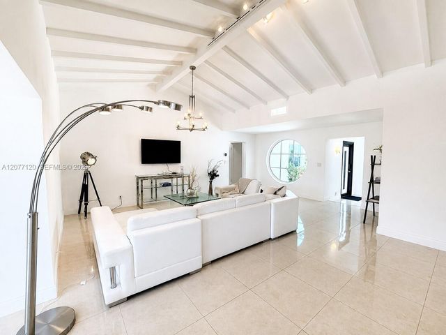 2830 NE 56th Court, Fort Lauderdale, FL 33308