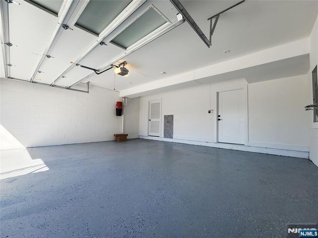 237 Grantwood Boulevard B, Palisades Park, NJ 07650