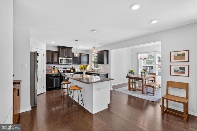 6 SWEETGUM ST, Swedesboro, NJ 08085