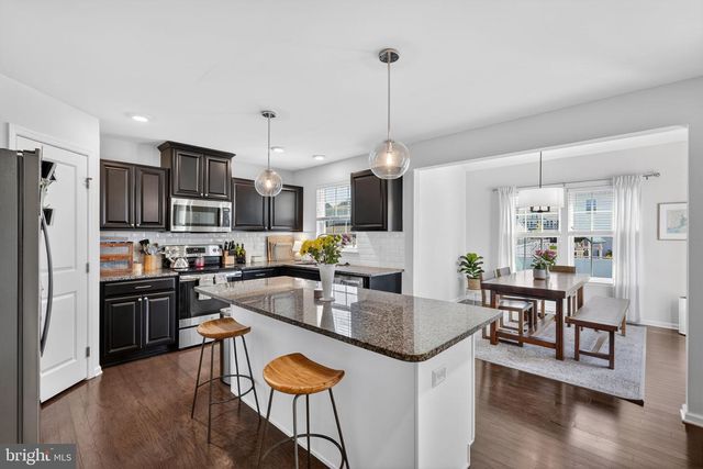 6 SWEETGUM ST, Swedesboro, NJ 08085