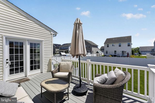 6 SWEETGUM ST, Swedesboro, NJ 08085