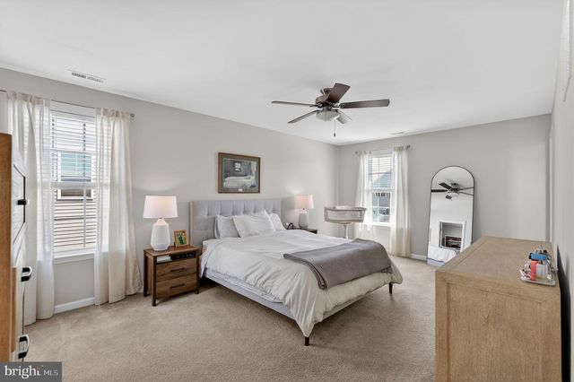 6 SWEETGUM ST, Swedesboro, NJ 08085