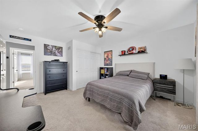 3136 Pirogue Way, St Charles, MO 63301