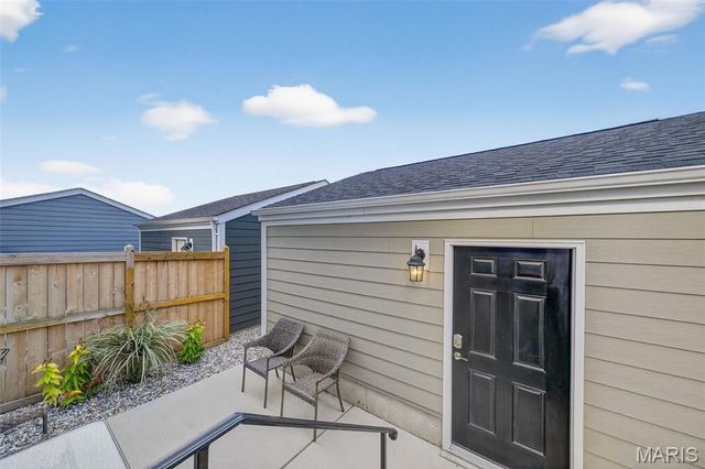 3136 Pirogue Way, St Charles, MO 63301