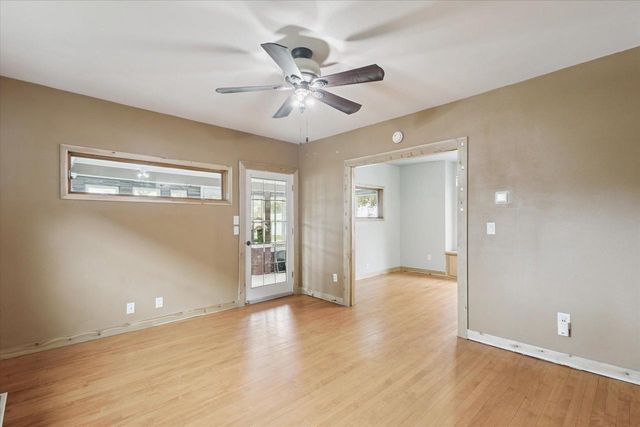 119 S CLAY STREET, Green Bay, WI 54301