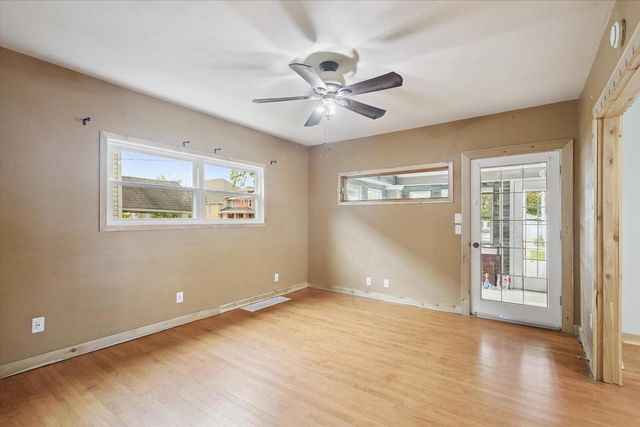 119 S CLAY STREET, Green Bay, WI 54301