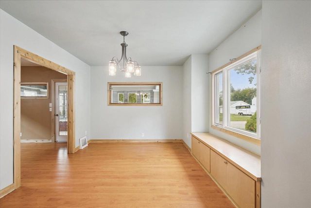 119 S CLAY STREET, Green Bay, WI 54301