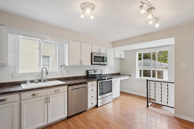 119 S CLAY STREET, Green Bay, WI 54301