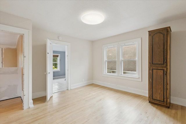 119 S CLAY STREET, Green Bay, WI 54301