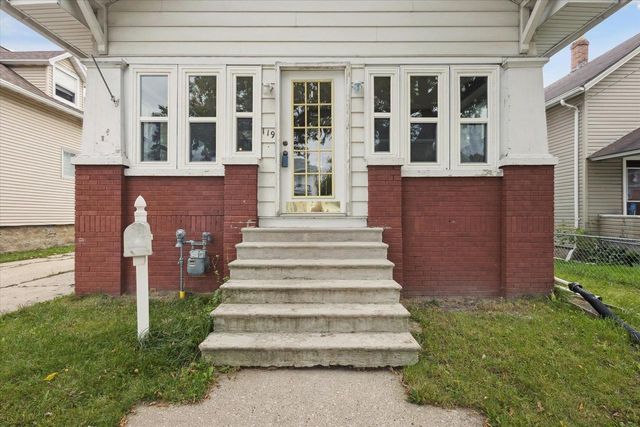 119 S CLAY STREET, Green Bay, WI 54301