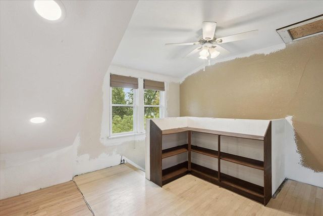 119 S CLAY STREET, Green Bay, WI 54301