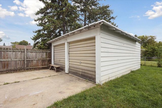 119 S CLAY STREET, Green Bay, WI 54301