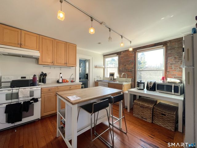 272 Saint John Street 1, New Haven, CT 06511