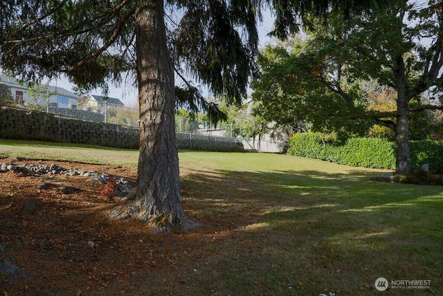 1111 NW Lowell Street, Silverdale, WA 98383