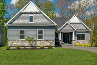 3389 Hickory Knoll Lane, Lysander, NY 13027