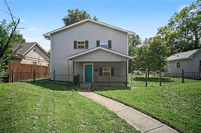 515 W Santa Fe Street, Olathe, KS 66061
