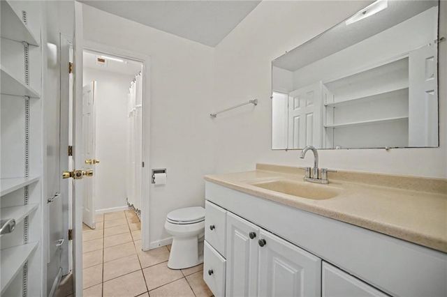 515 W Santa Fe Street, Olathe, KS 66061