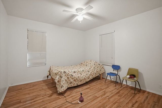 1307 Amy St, George West, TX 78022