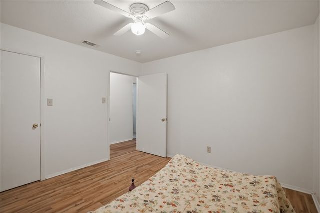 1307 Amy St, George West, TX 78022