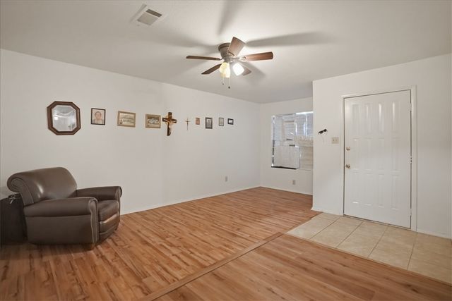 1307 Amy St, George West, TX 78022