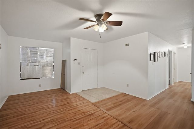 1307 Amy St, George West, TX 78022