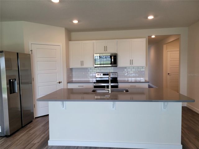 399 TANIS AVENUE, St Cloud, FL 34771