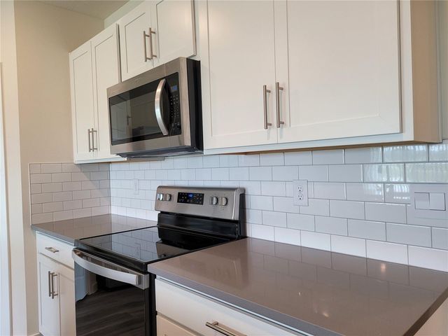 399 TANIS AVENUE, St Cloud, FL 34771