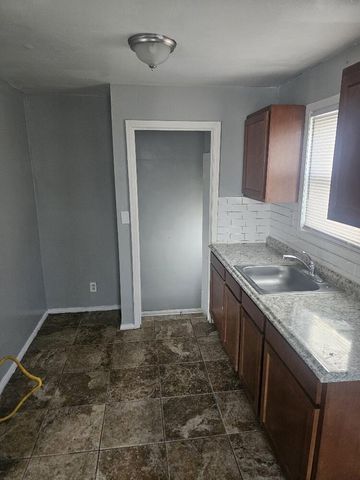 12944 Rosemont, Detroit, MI 48223