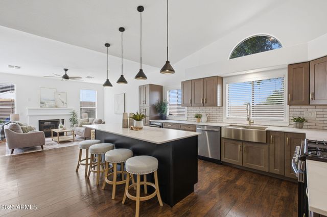 6339 W PASO Trail, Phoenix, AZ 85083