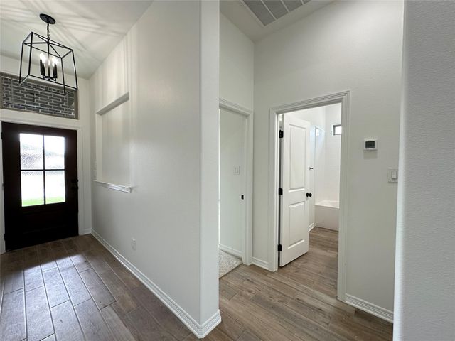 724 Eagle Crest DR, Salado, TX 76571