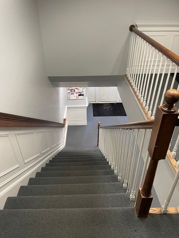 33 Bedford 19B, Lexington, MA 02420